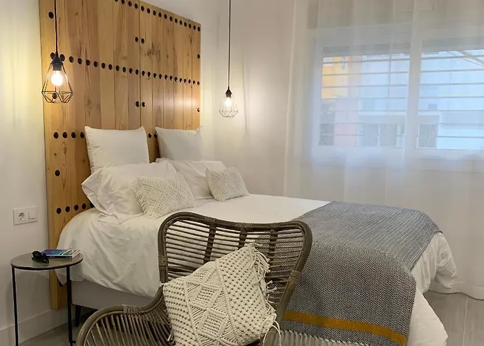 Lovely Suites Tarifa, Estudio A Estrenar En El Centro Y Muy Cerca De La Playa